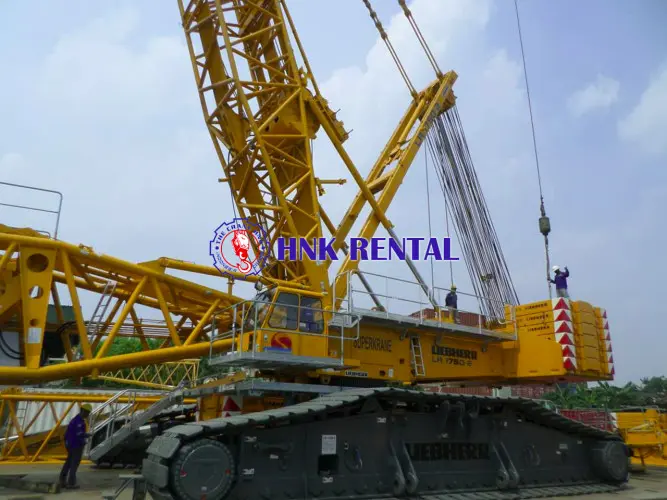  Sewa Unic Crane  tuban kota